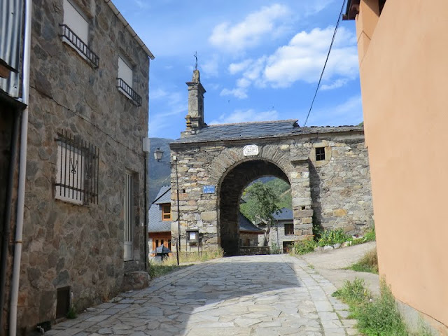 De Colinas de Campo... al Campo de Santiago