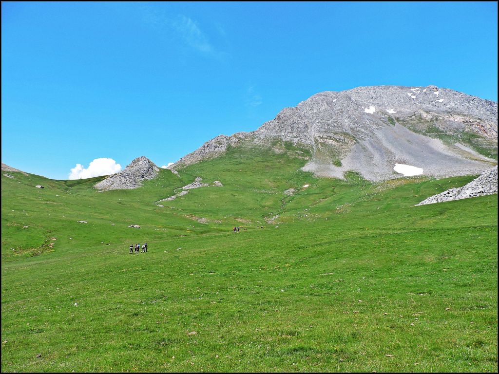 Riotuerto, a un paso de las calizas de Ubiña la Grande (Pinubina)