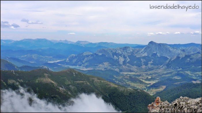 Vistas hacia Riaño y Burón