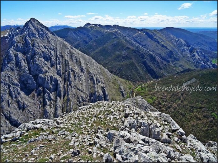 Panorámica desde la cumbre sur